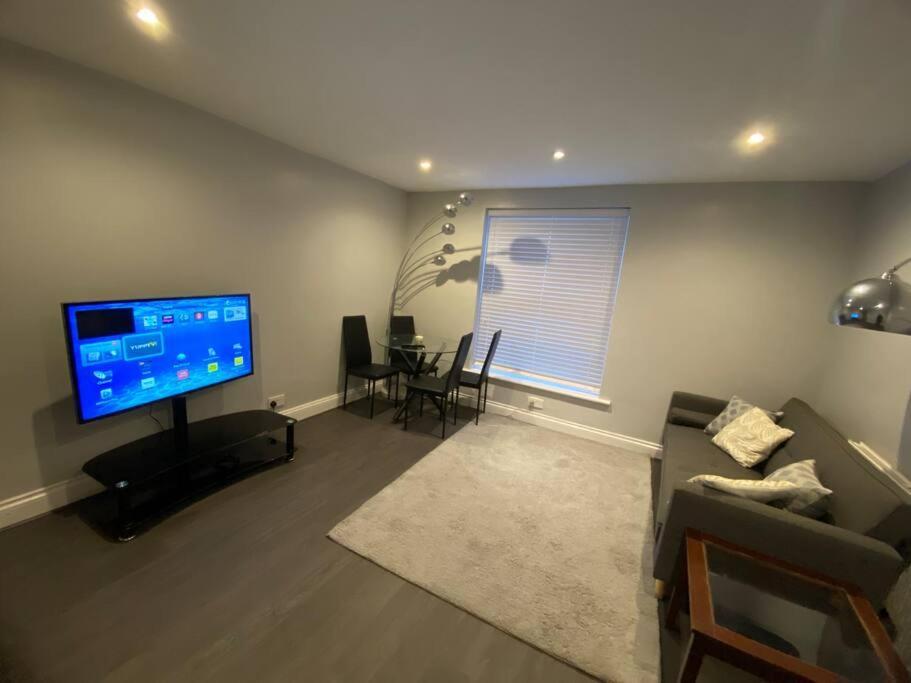 Spacious 2 Bedroom Flat Londres Exterior foto