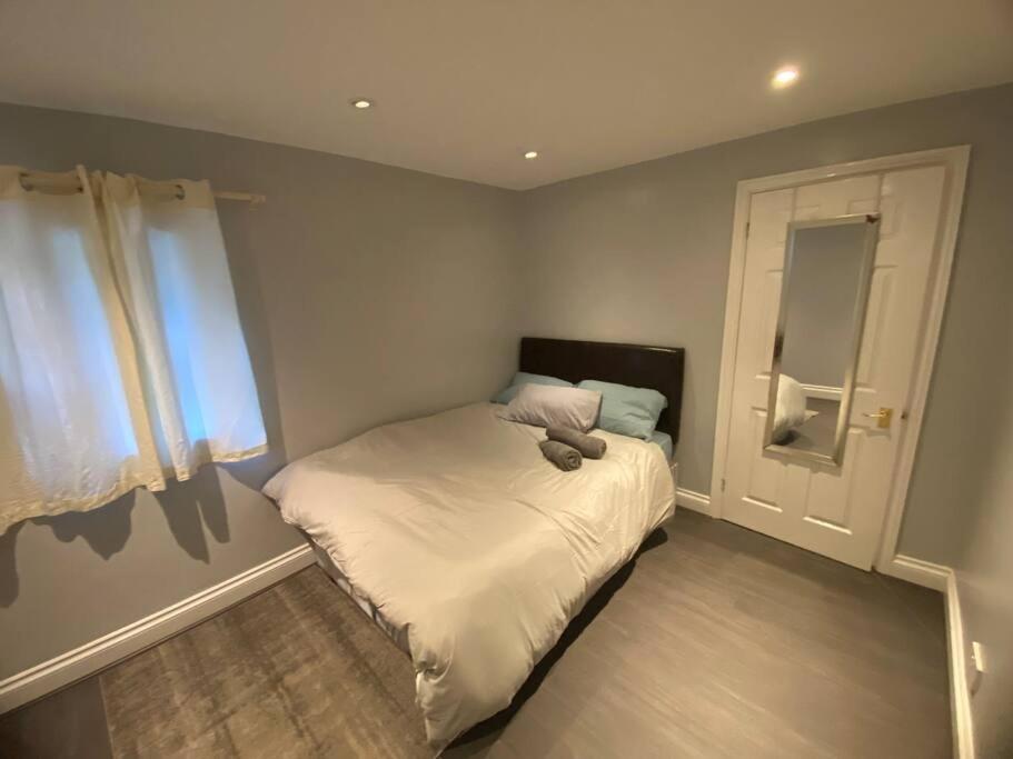 Spacious 2 Bedroom Flat Londres Exterior foto